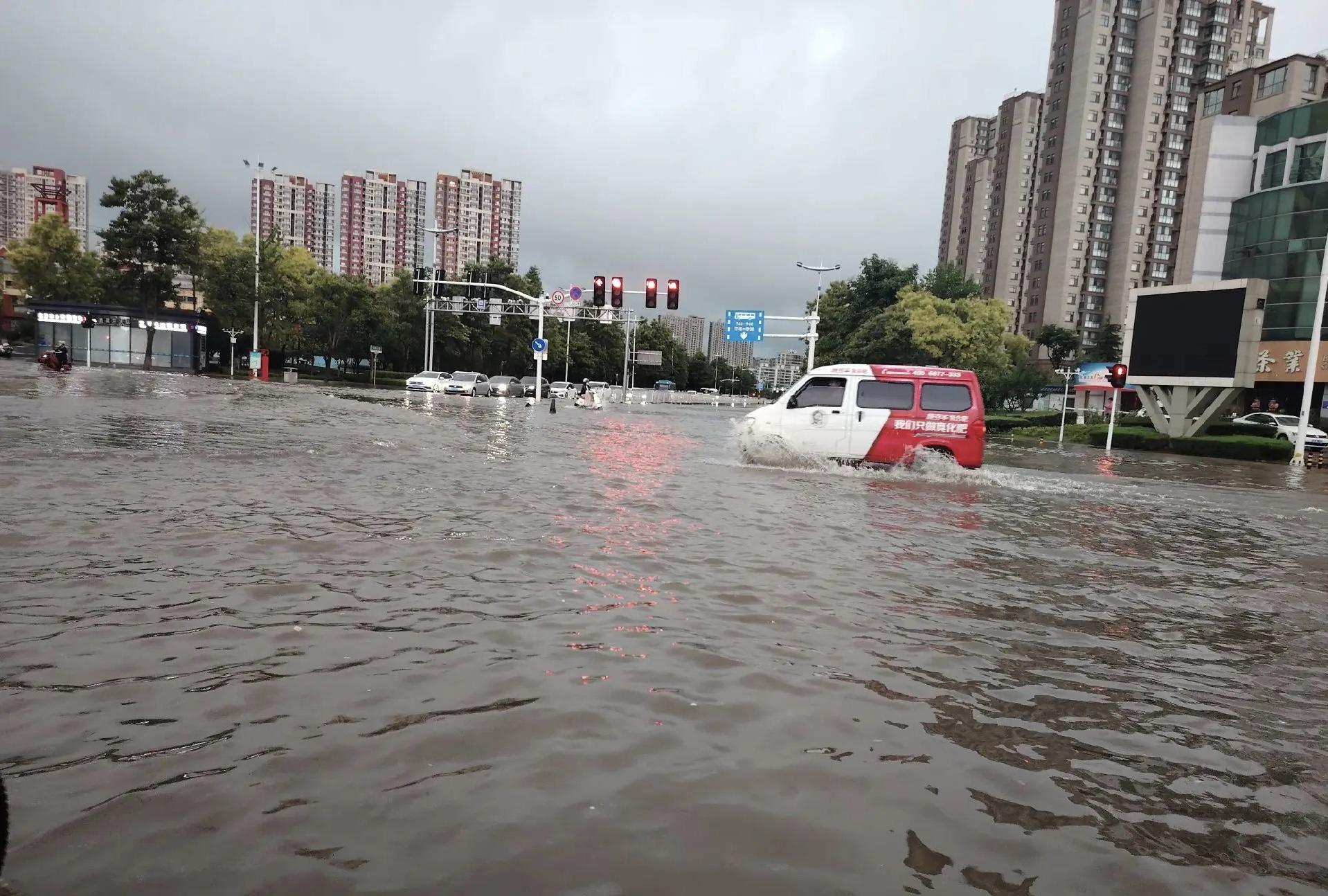 臨沂暴雨應(yīng)對(duì)指南，步驟與措施解析